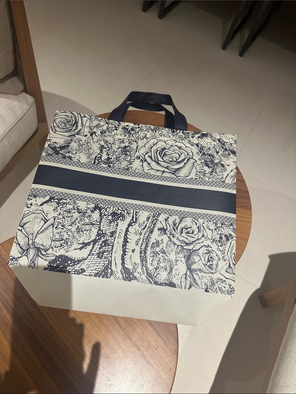 Floral small Tote Bag in Navy and White